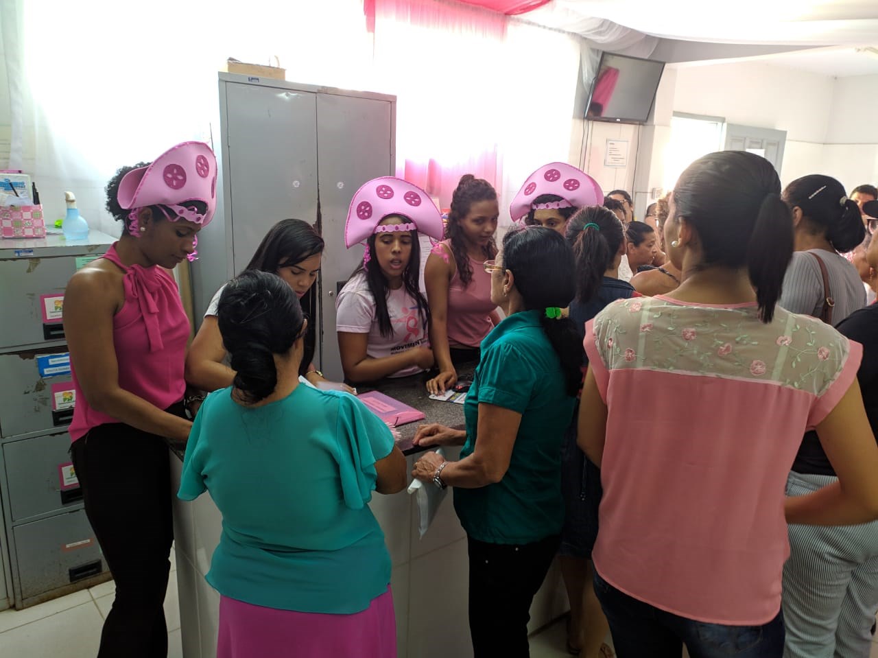 Camacã: PSFs Luís Pereira I e II comemoram Outubro Rosa com ações de saúde